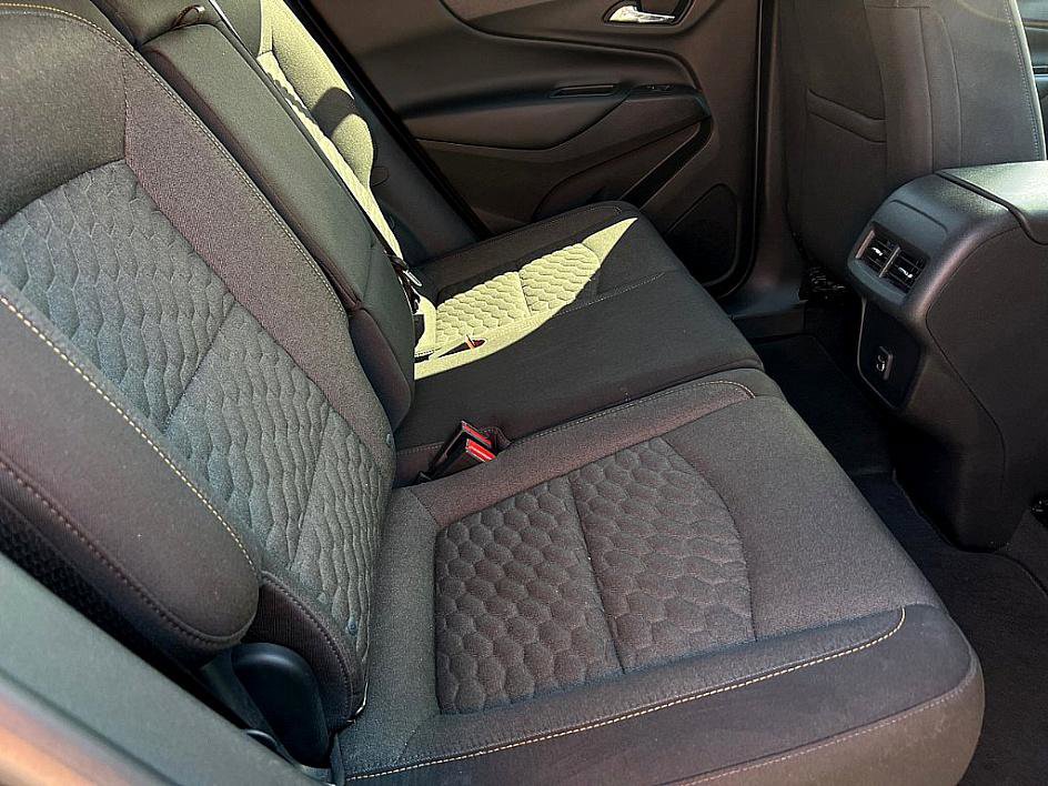 2019 Chevrolet Equinox LT photo 16