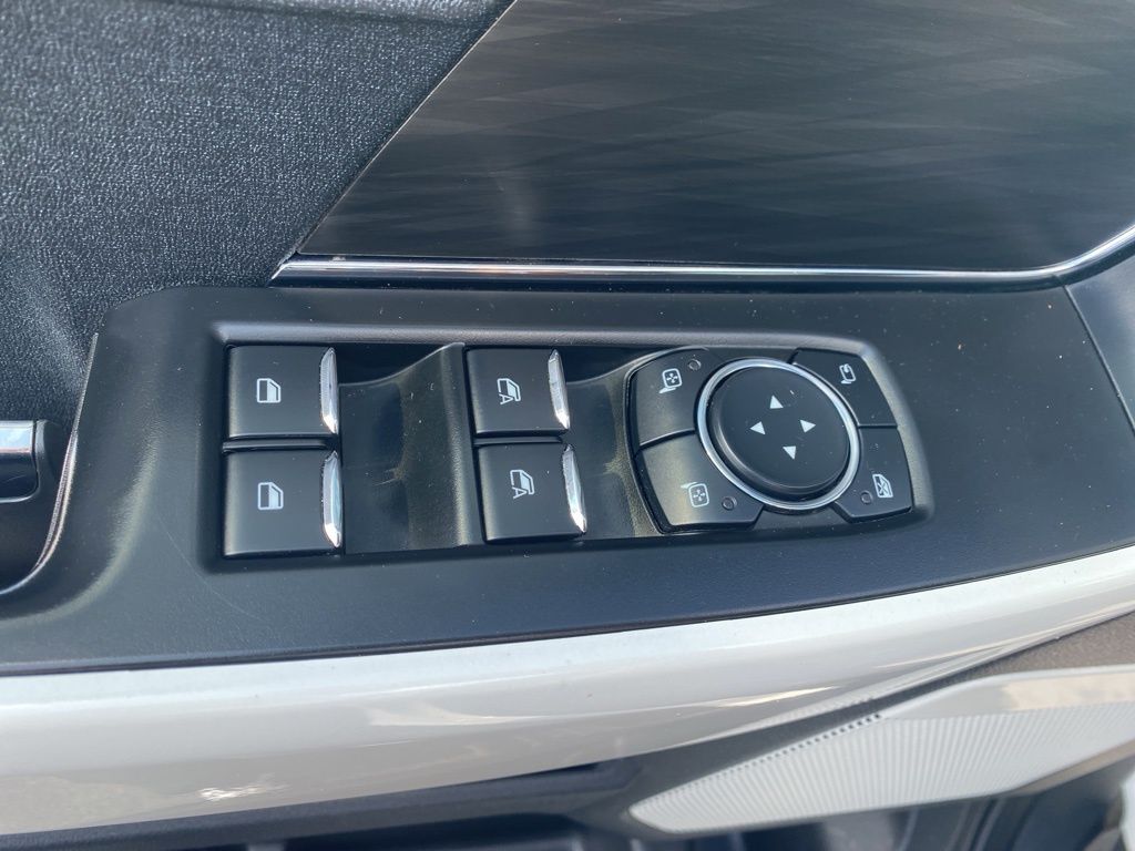 2024 Ford F-150 Lariat photo 10