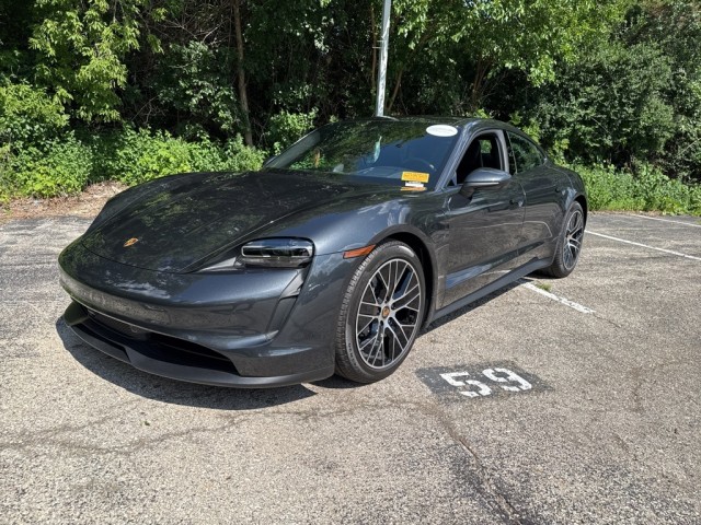 2022 Porsche Taycan 
