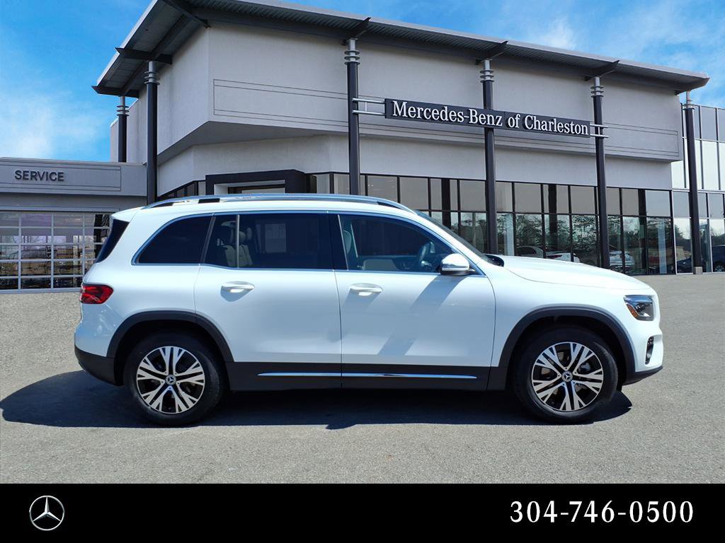 2026 Mercedes Benz GLB 250 4MATIC photo 2
