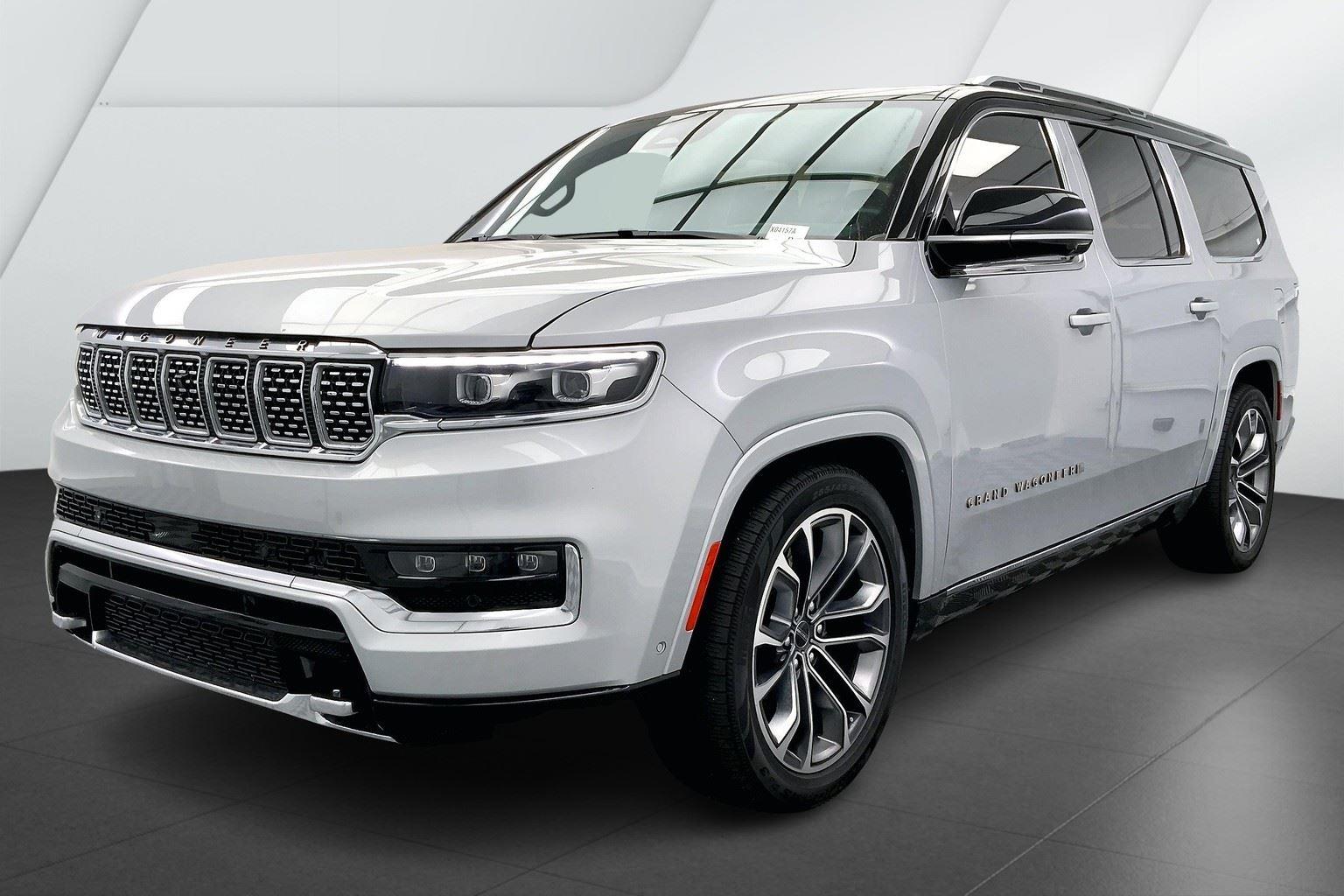 2023 Jeep Grand Wagoneer L Series III's photo