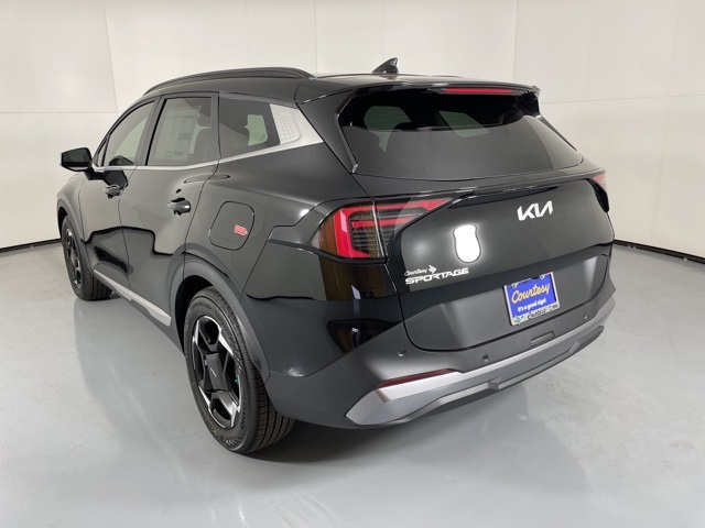 2026 Kia Sportage EX photo 3