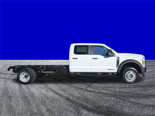 2026 Ford F-550 XL photo 3