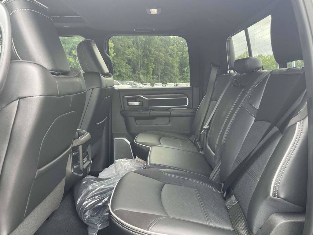 2025 Ram 2500 Laramie photo 18