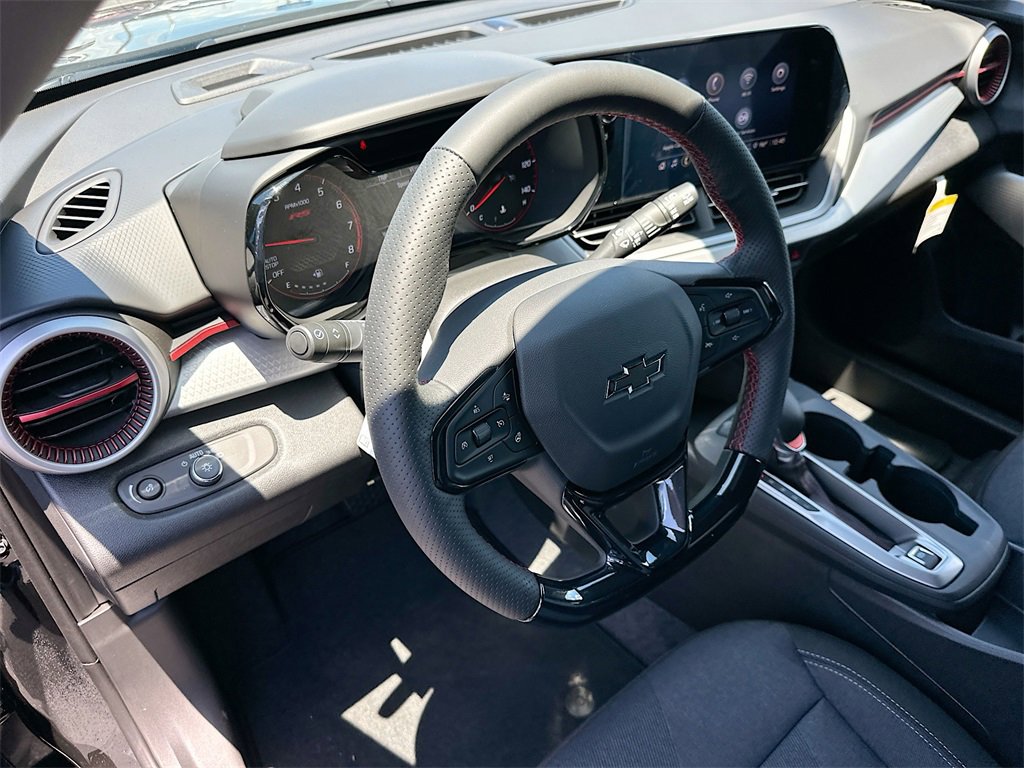 2025 Chevrolet Trax photo 6