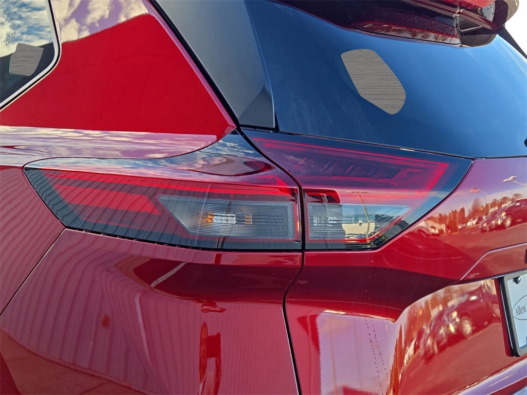 2025 Nissan Rogue SV photo 10