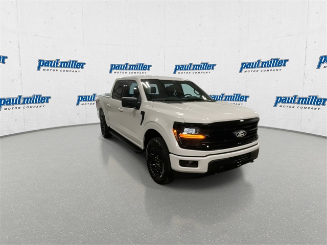 2025 Ford F-150 XLT photo 2