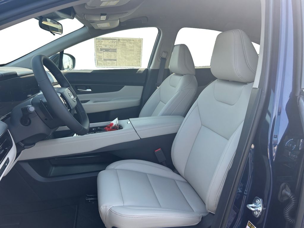 2025 Nissan Murano SV photo 9