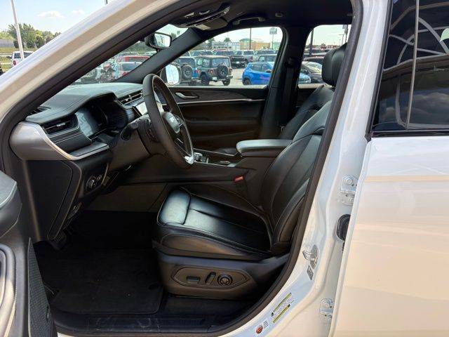 2024 Jeep Grand Cherokee Limited photo 11