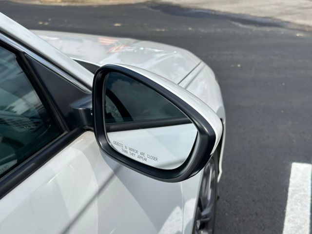 2023 Honda Accord EX photo 9