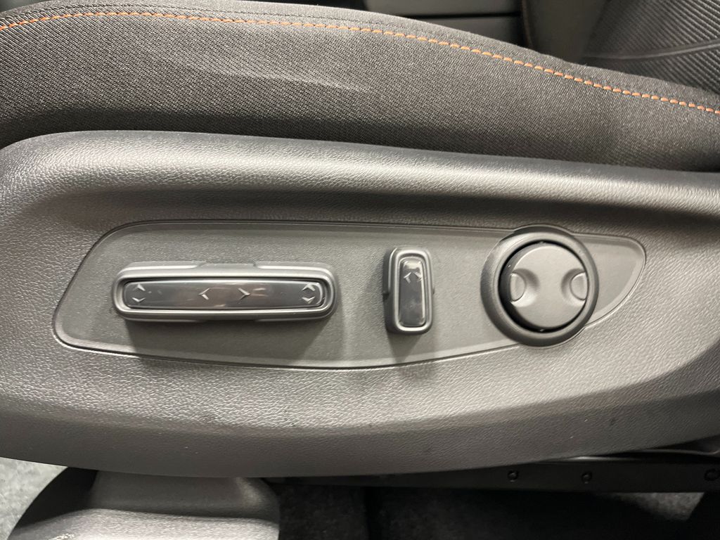 2026 Honda CR-V Hybrid photo 13
