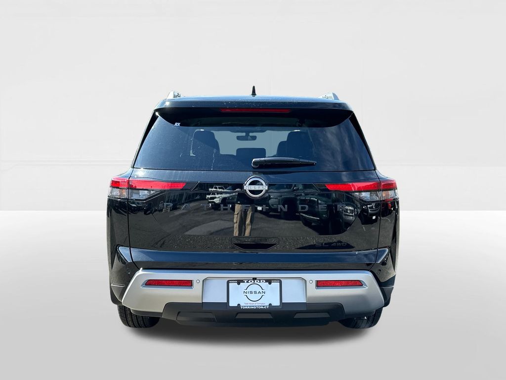 2025 Nissan Pathfinder SL photo 3