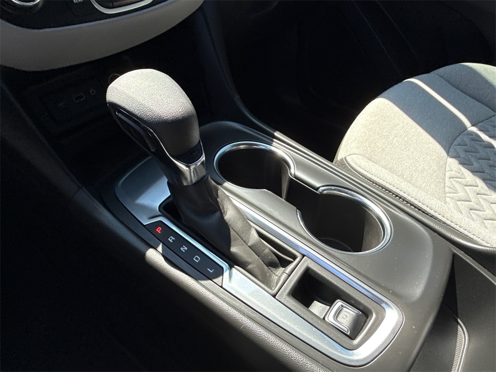 2023 Chevrolet Equinox LS photo 28