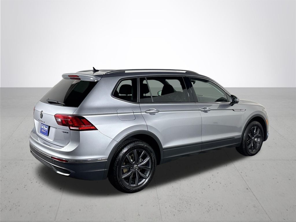 2024 Volkswagen Tiguan SE Wolfsburg Edition photo 6