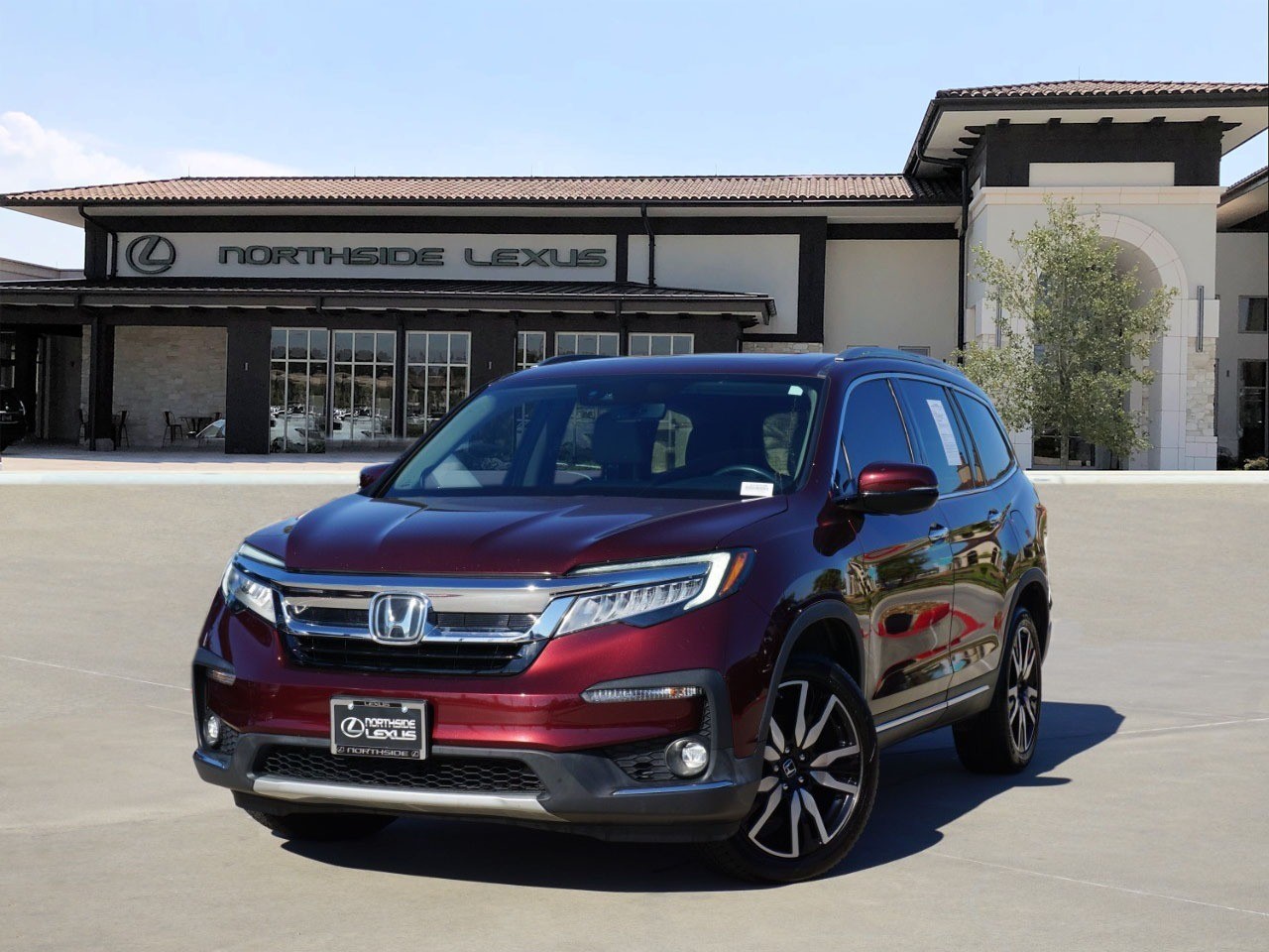 2019 Honda Pilot Elite's photo