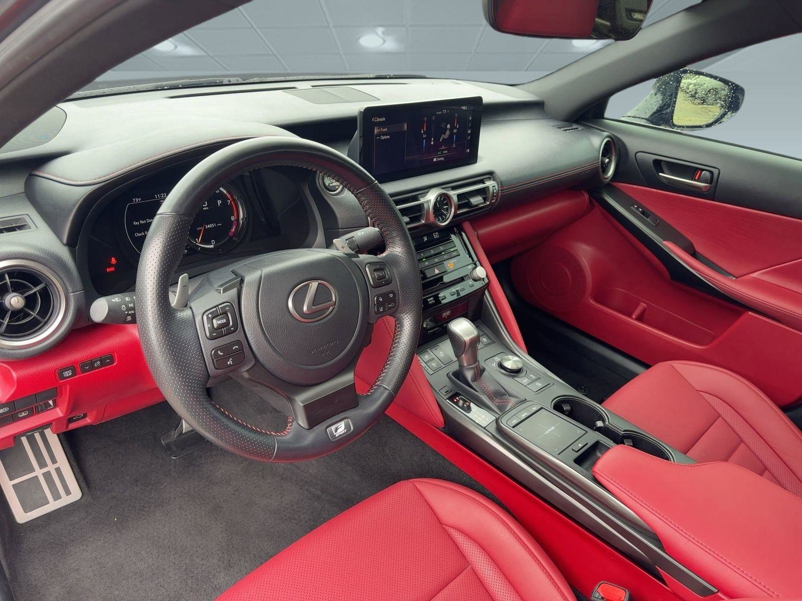 2022 Lexus IS 350 F SPORT photo 4