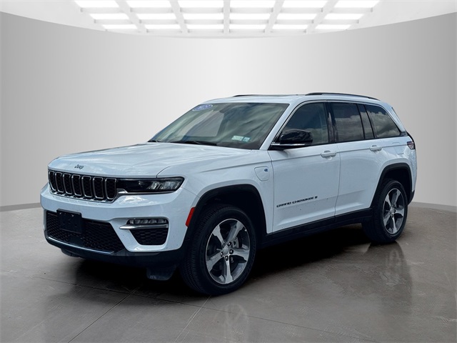 2023 Jeep Cherokee 4xe photo 3