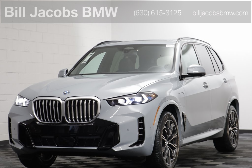 2026 BMW X5 50e's photo