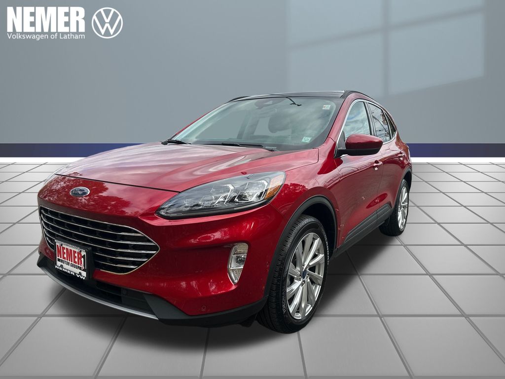 2021 Ford Escape Titanium's photo