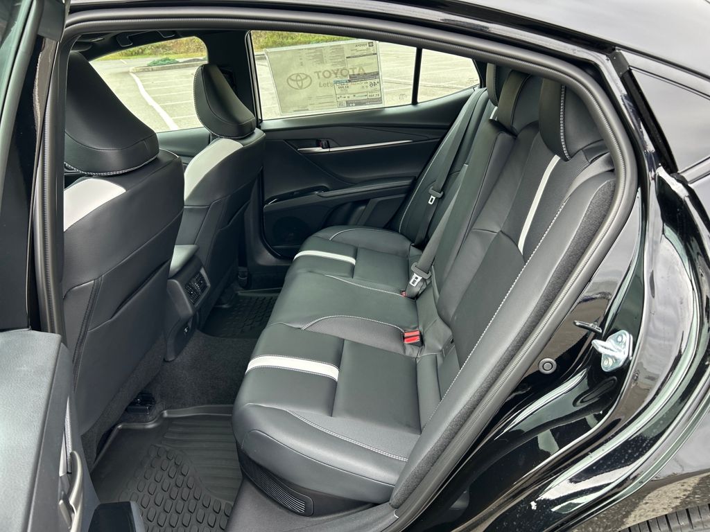 2026 Toyota Camry SE photo 25