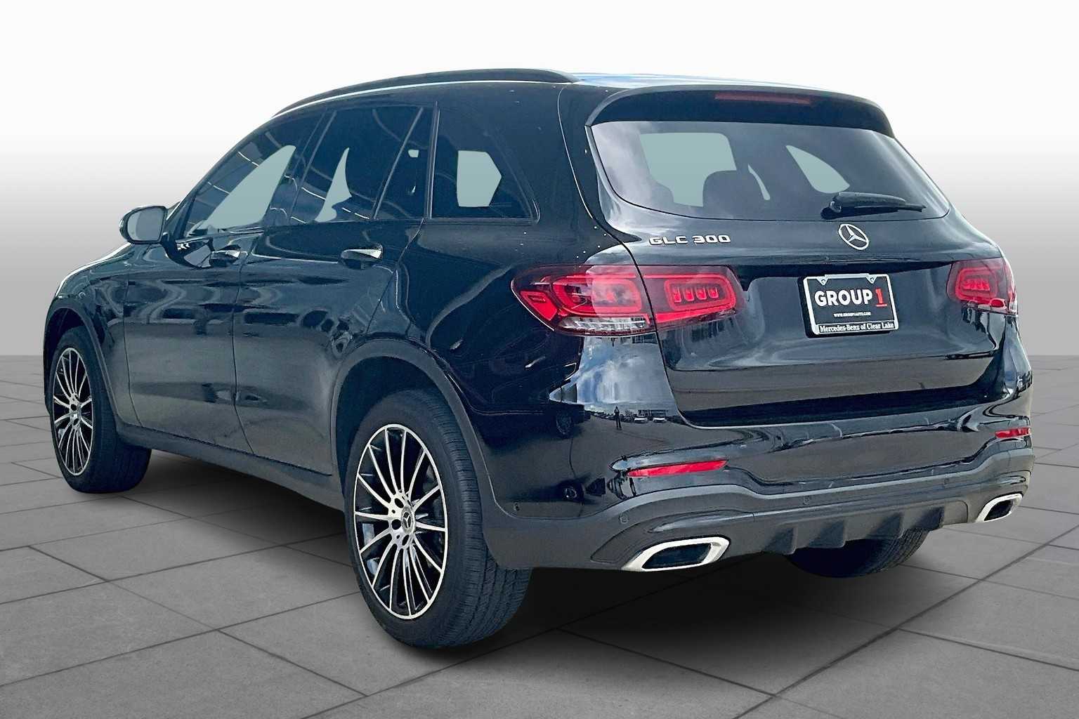 2021 Mercedes Benz GLC 300 photo 11