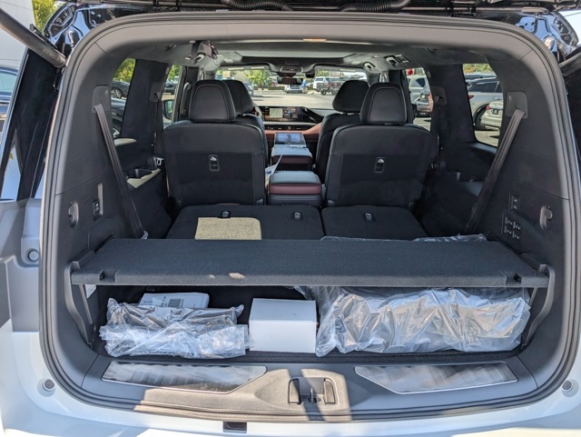 2026 Infiniti QX80 photo 29