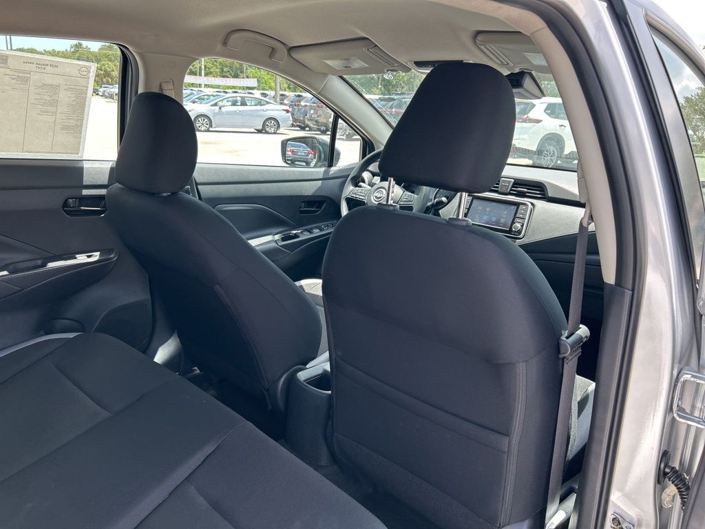2025 Nissan Versa S photo 34