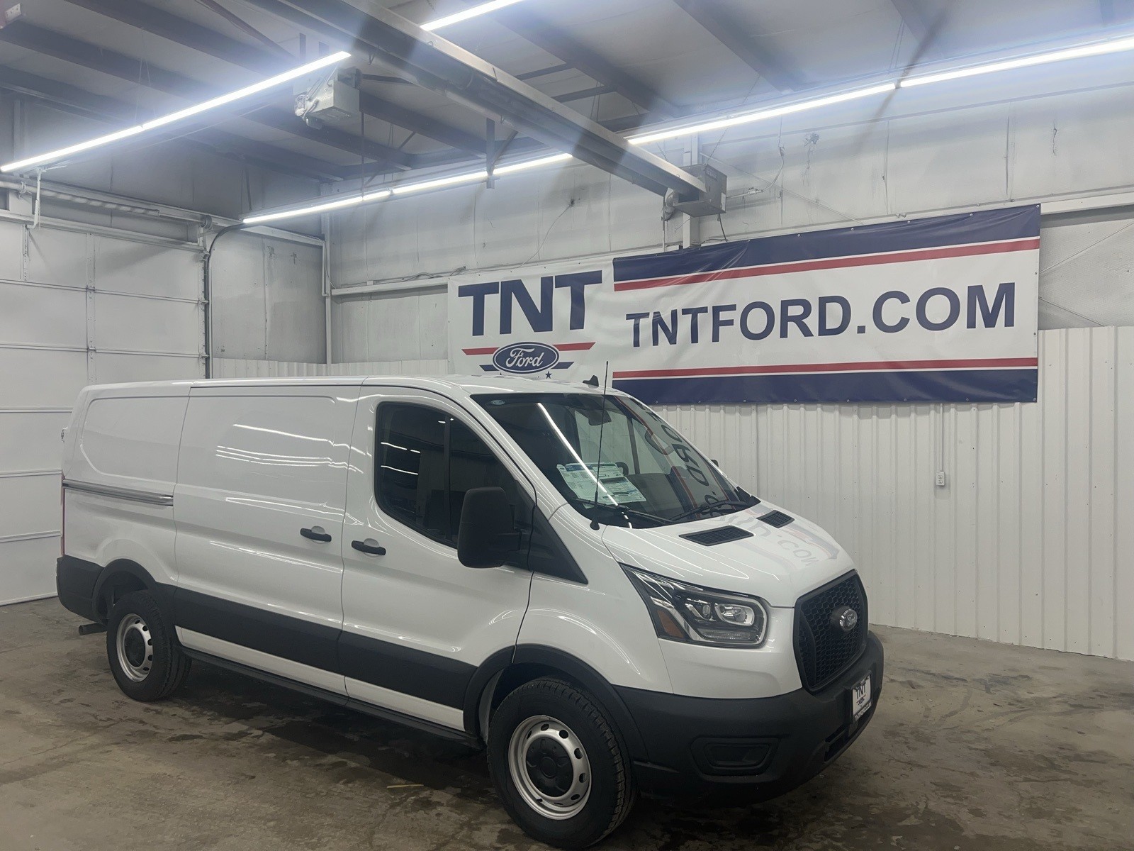 2025 Ford Transit Cargo Van photo 4