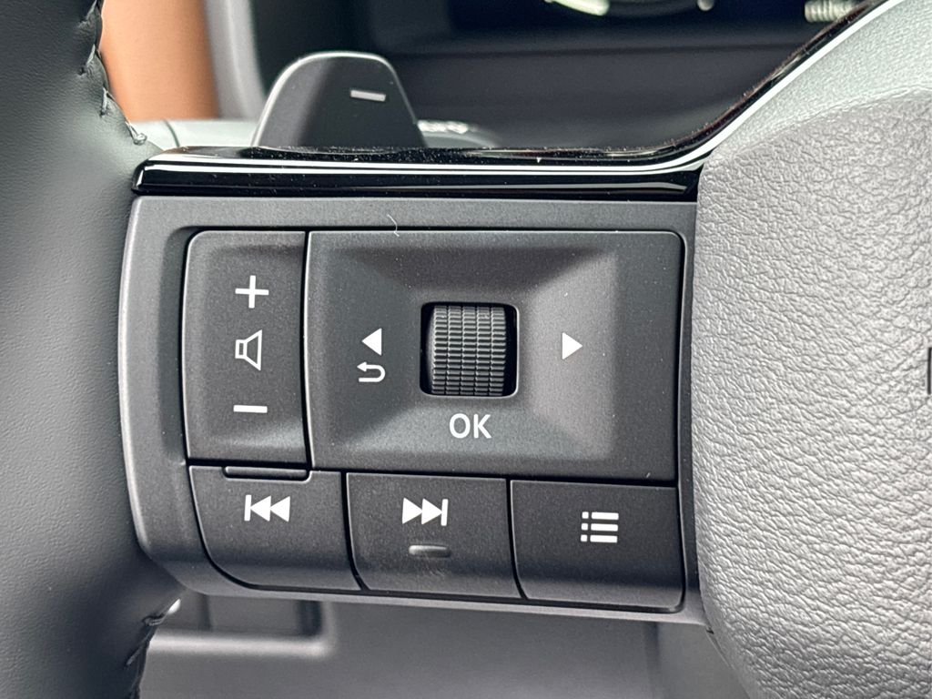 2026 Nissan Rogue Platinum photo 22