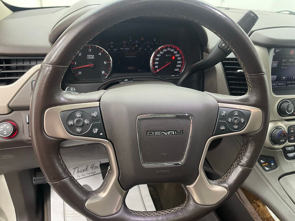 2015 Gmc Yukon Denali photo 2