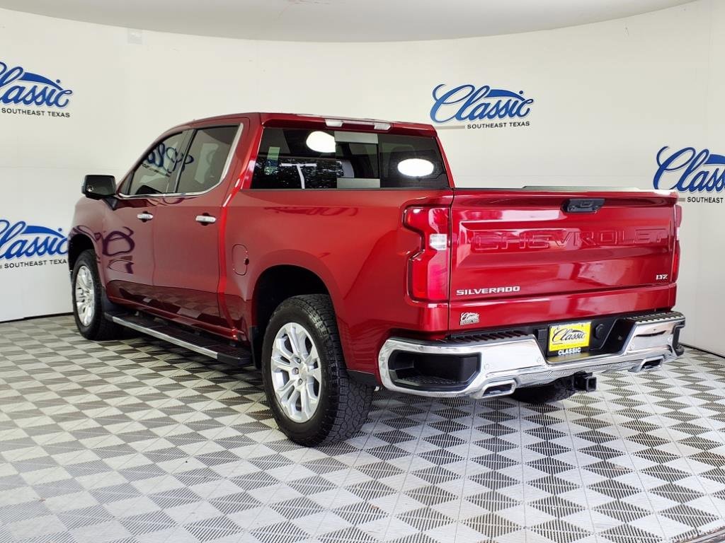 2023 Chevrolet Silverado 1500 LTZ photo 2