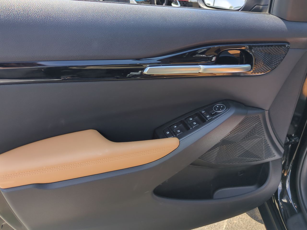 2024 Kia Seltos EX photo 16