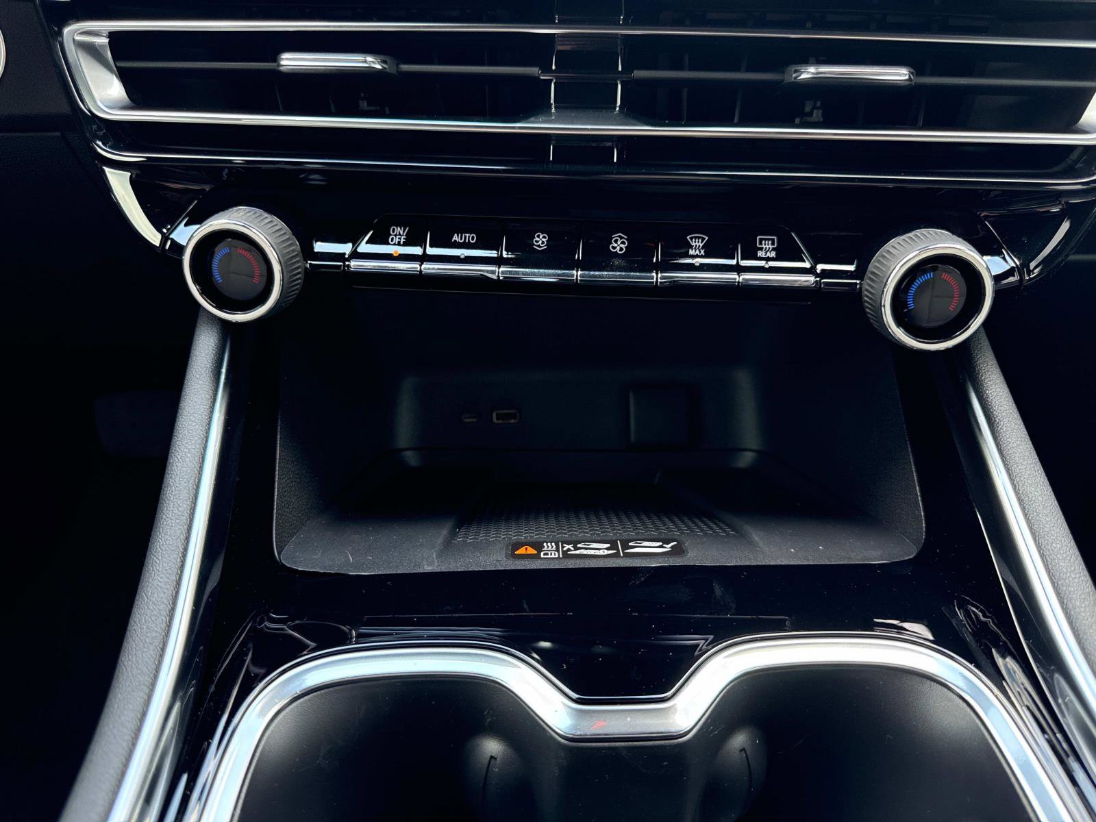 2026 Chevrolet Traverse LE photo 49