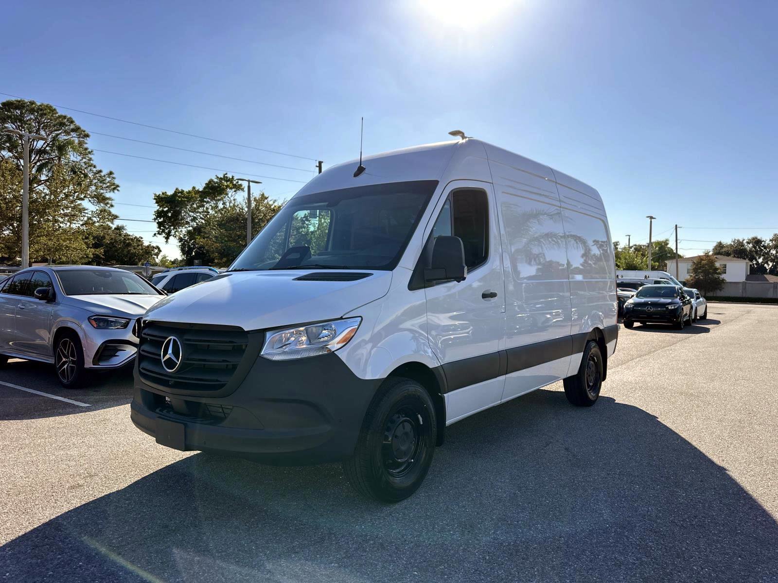 2026 Mercedes-Benz Sprinter Cargo Van Base's photo