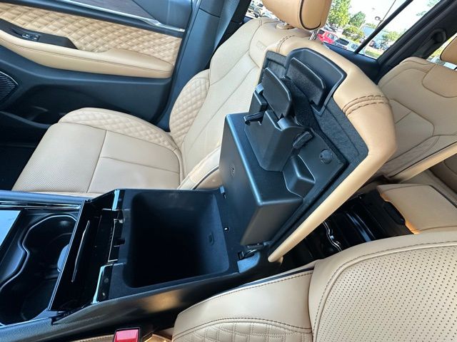 2025 Jeep Grand Cherokee L Summit photo 21