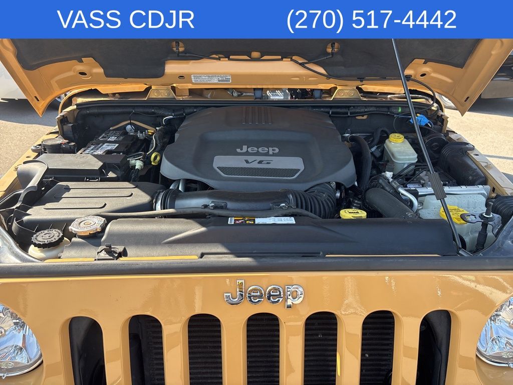 2014 Jeep Wrangler Unlimited Rubicon photo 27