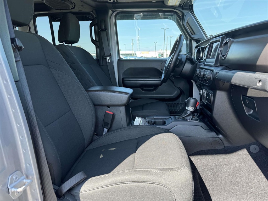 2021 Jeep Gladiator Sport S photo 13