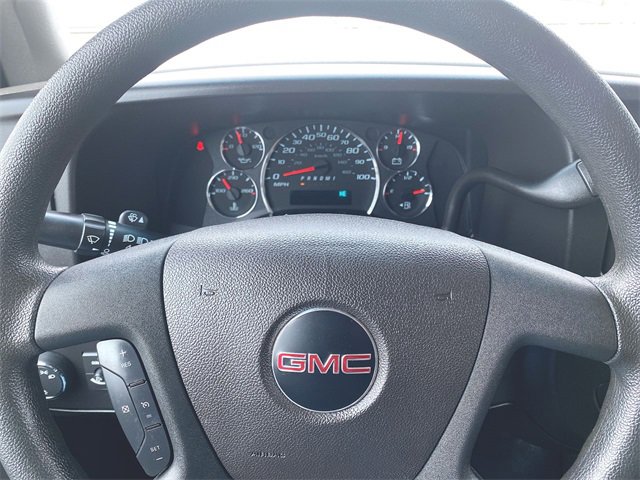 2023 Gmc Savana Passenger 2500 LS photo 3