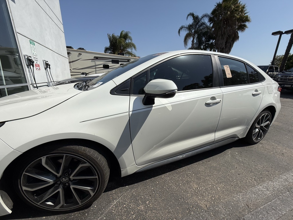 2020 Toyota Corolla SE photo 2