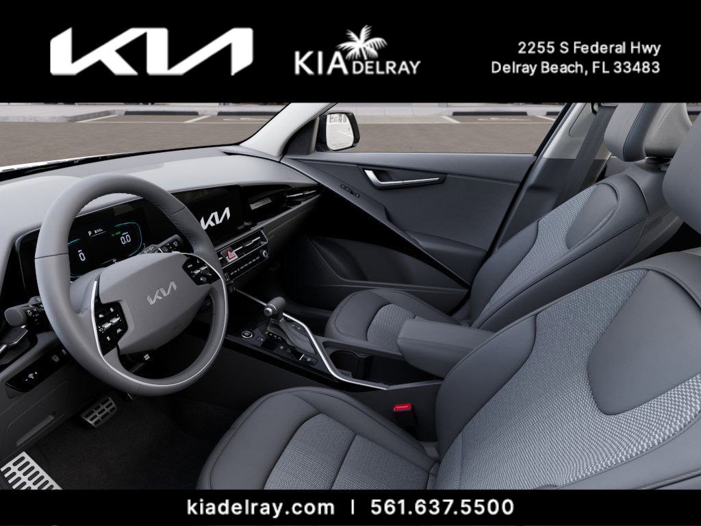 2025 Kia Niro EX Touring photo 11