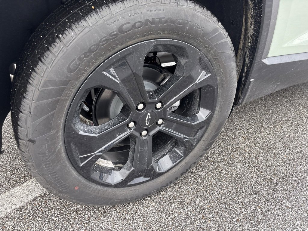 2026 Chevrolet Equinox LT photo 4