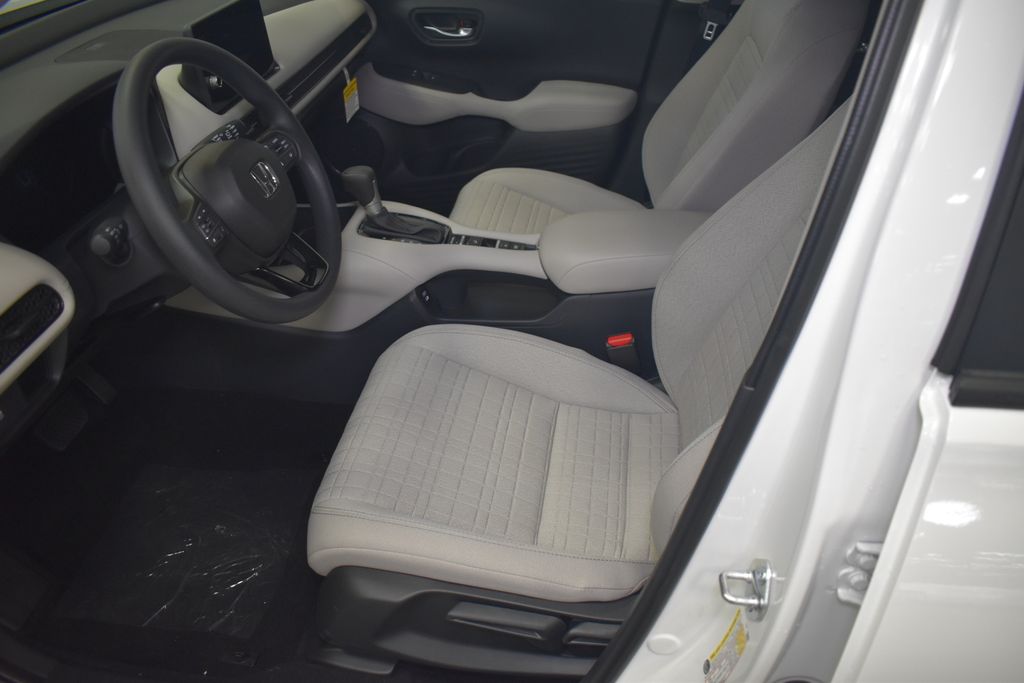 2026 Honda HR-V LX photo 14