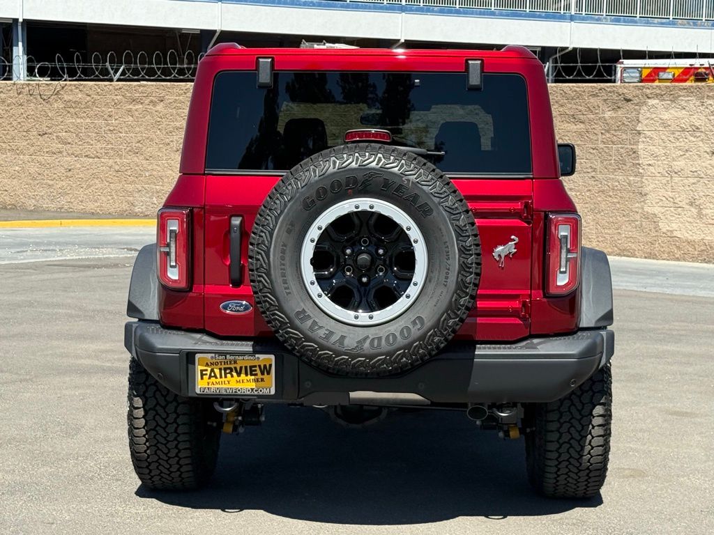 2025 Ford Bronco Badlands photo 4