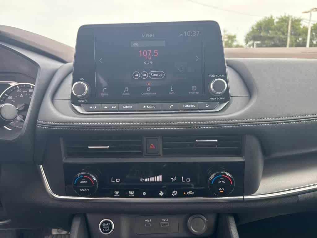 2023 Nissan Rogue SV photo 17
