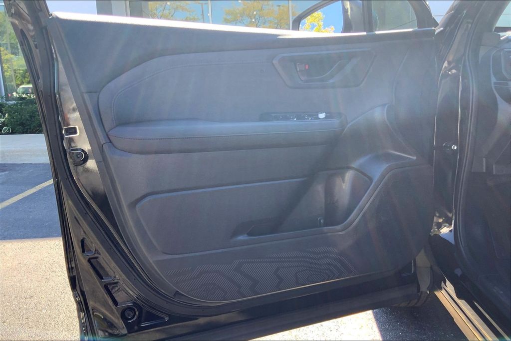 2025 Subaru Forester Premium photo 20