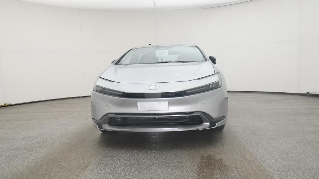 2026 Toyota Prius XLE photo 2