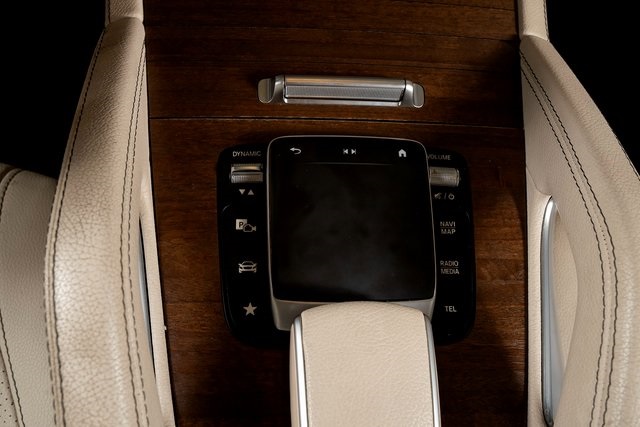 2022 Mercedes Benz GLS 450 4MATIC photo 44