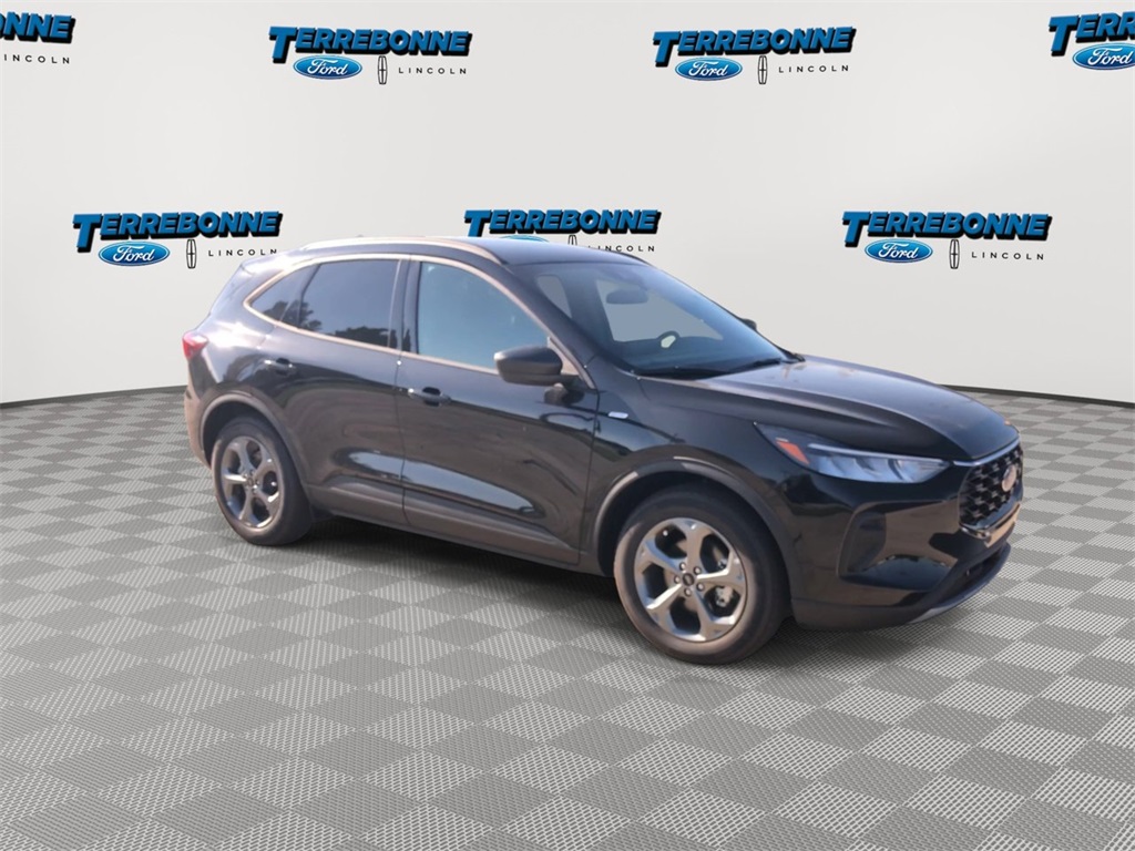 2025 Ford Escape ST-Line photo 2