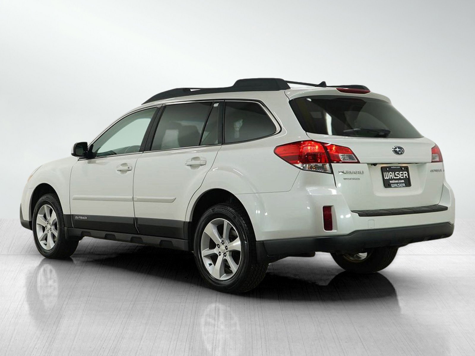 2014 Subaru Outback 2.5i photo 3