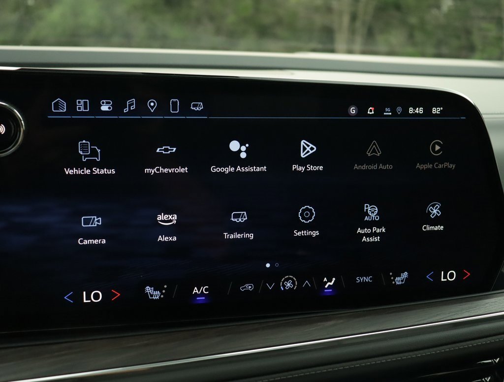 2025 Chevrolet Suburban LT photo 14
